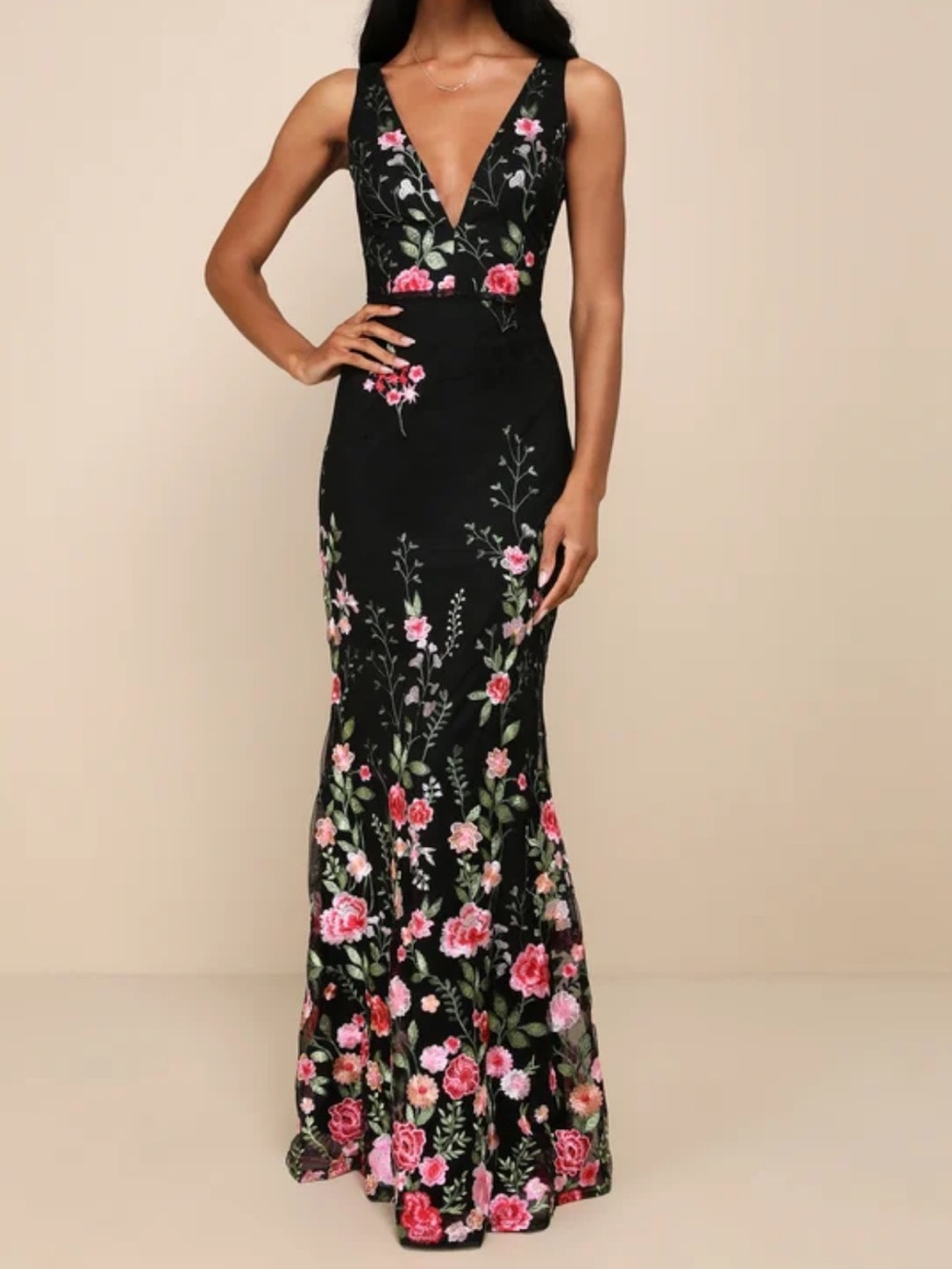 NWT-Soiree Blossom Black Floral Embroidered Mermaid Maxi Dress